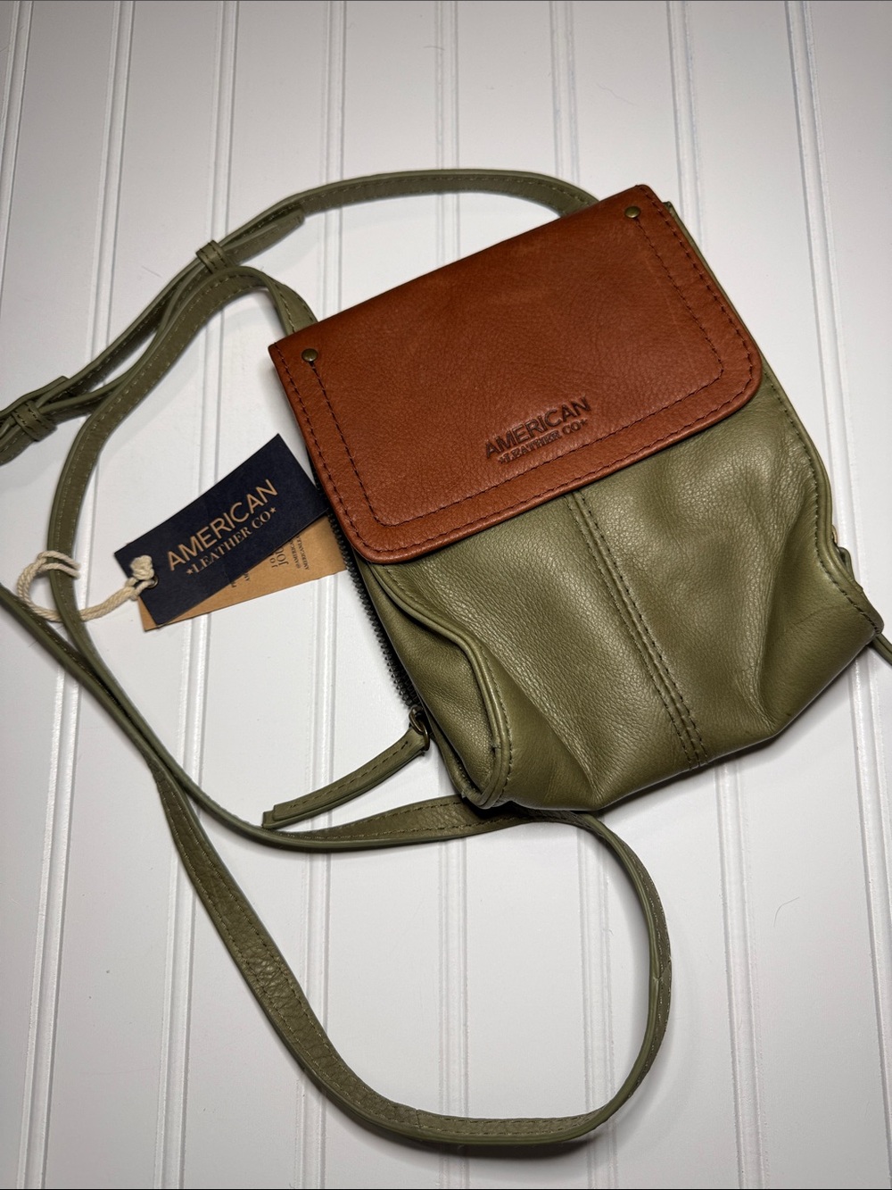 American Leather Company NWT Crossbody Bag